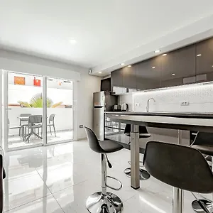 https://black-studio-in-las-americas-playa-de-las-americas-tenerife.tenerifehoteles.net